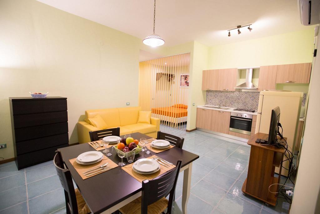 Apartamento Il Nido del sole Cefalú Habitación foto